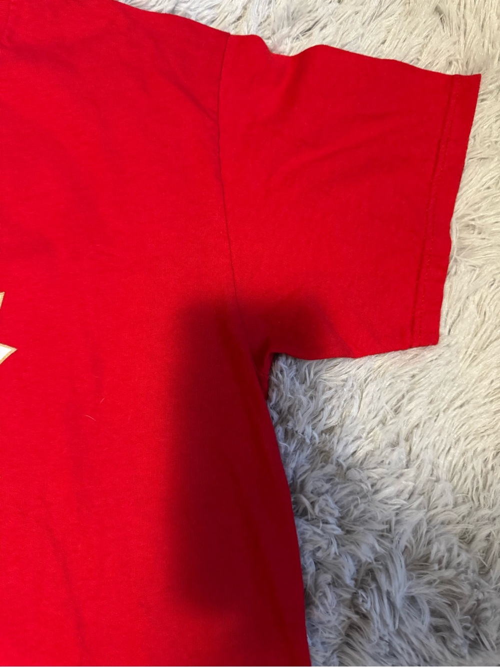 Y2K era Nike Red Canada Maple Leaf Graphic Tee - Picture 5 of 5